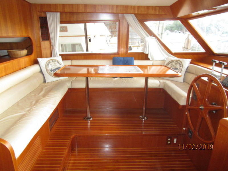 2000 Ocean Alexander "511 Classico"