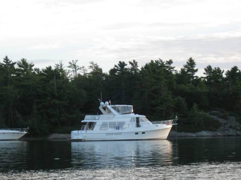 2000 Ocean Alexander "511 Classico"