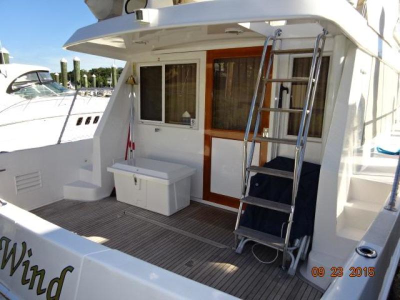 2000 Ocean Alexander "511 Classico"