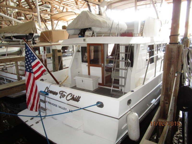 2000 Ocean Alexander "511 Classico"