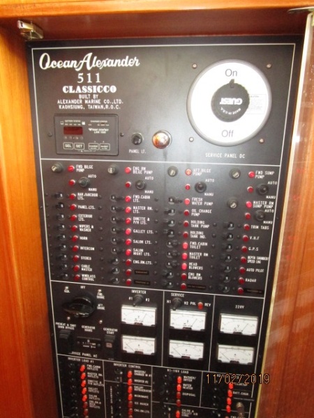 2000 Ocean Alexander "511 Classico"