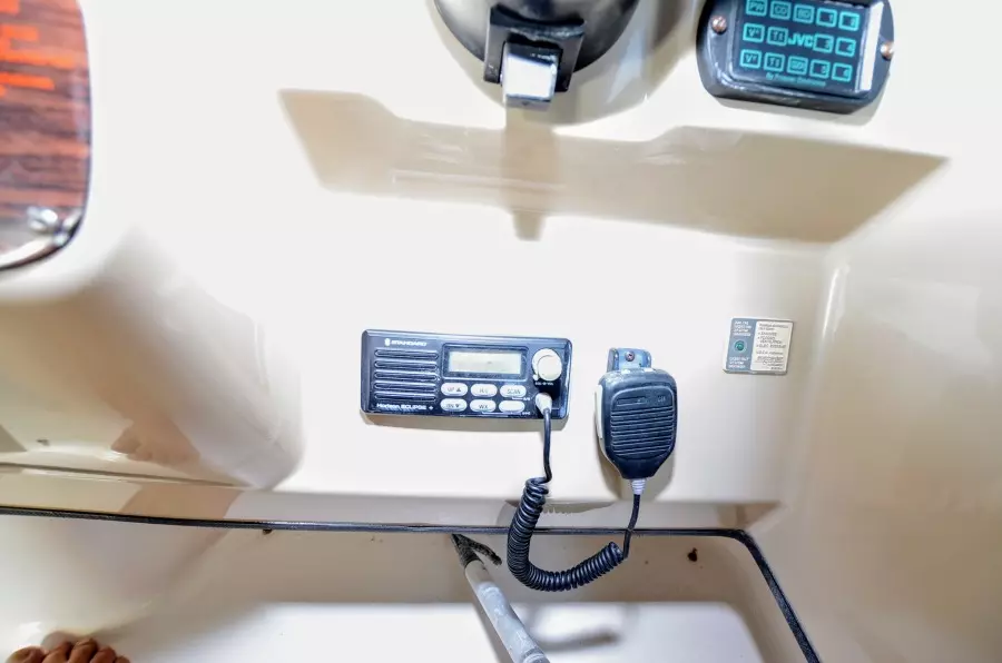 2001 Chaparral 300 Signature