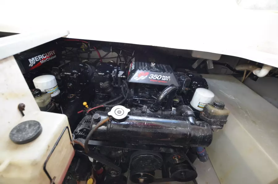 2001 Chaparral 300 Signature