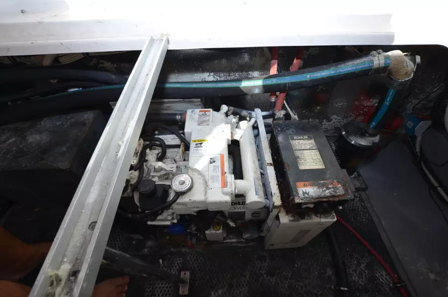 2001 Chaparral 300 Signature