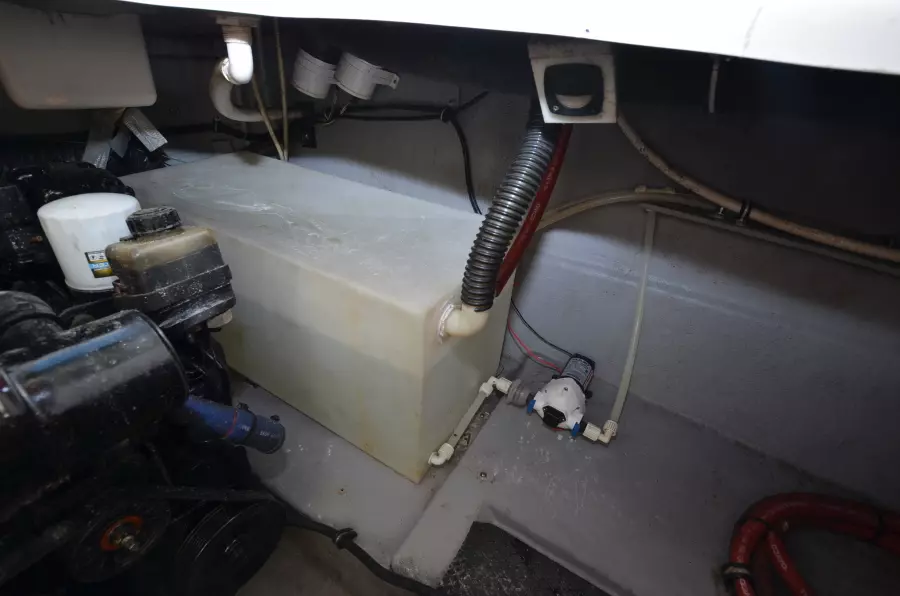 2001 Chaparral 300 Signature