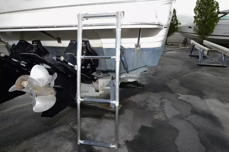 2001 Chaparral 300 Signature