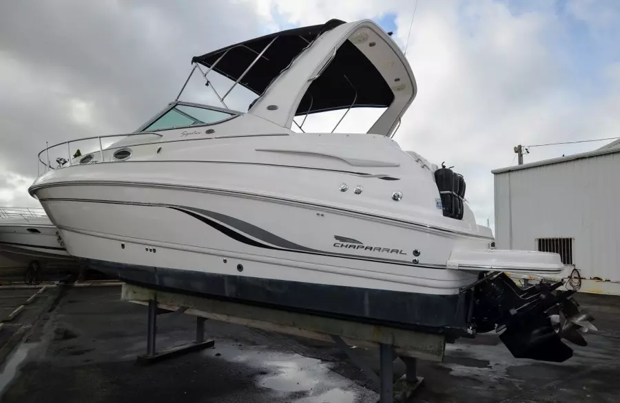 2001 Chaparral 300 Signature