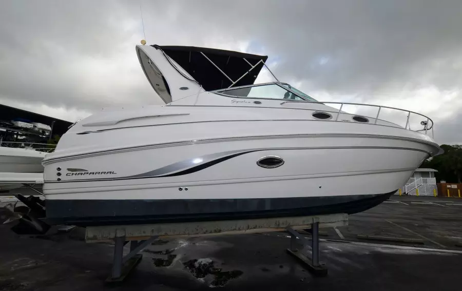 2001 Chaparral 300 Signature