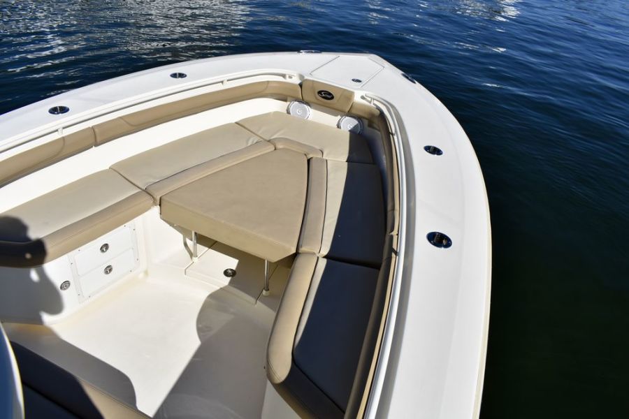 32' 2015 Scout 320 LXF