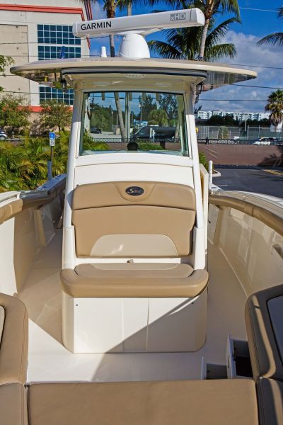 32' 2015 Scout 320 LXF