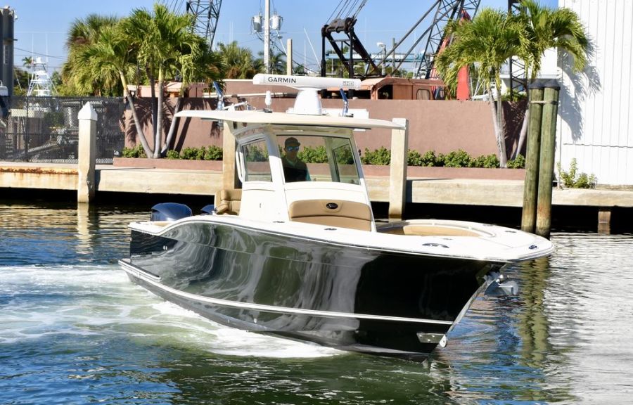 32' 2015 Scout 320 LXF