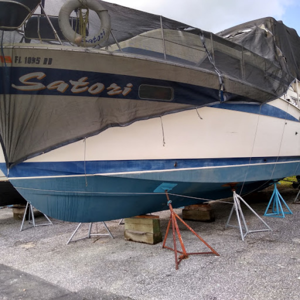 1980 Chris-Craft 350 Catalina