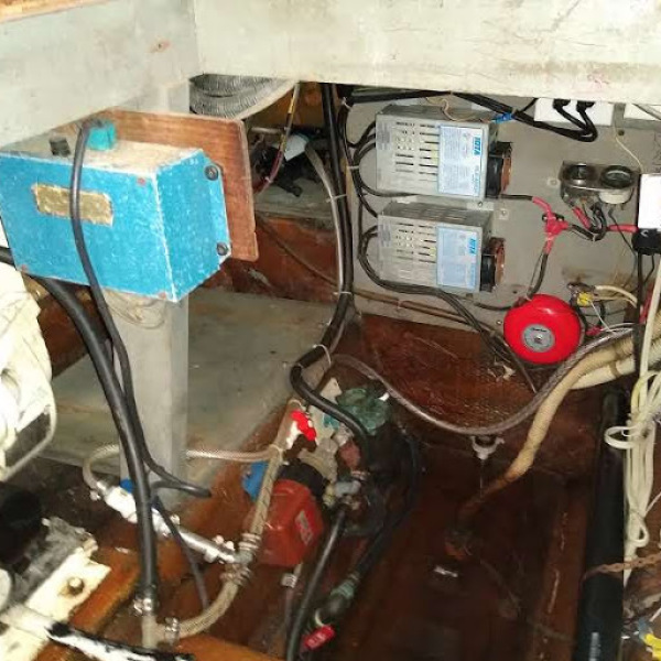 1980 Chris-Craft 350 Catalina