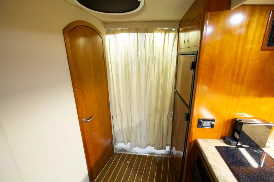 2008 Cruisers Yachts 420 Express