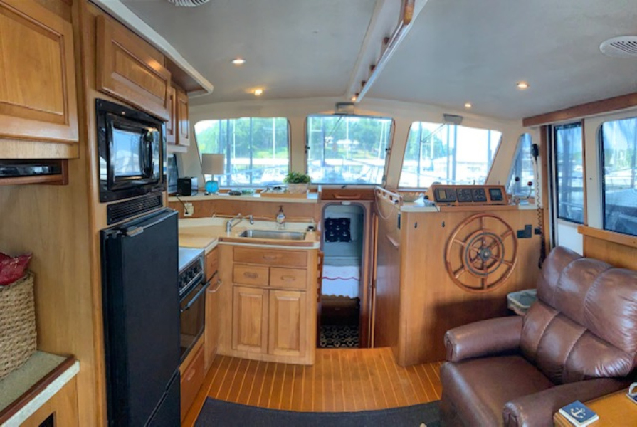 1999 Mainship 350