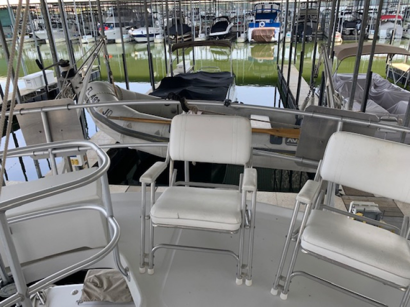 1999 Mainship 350