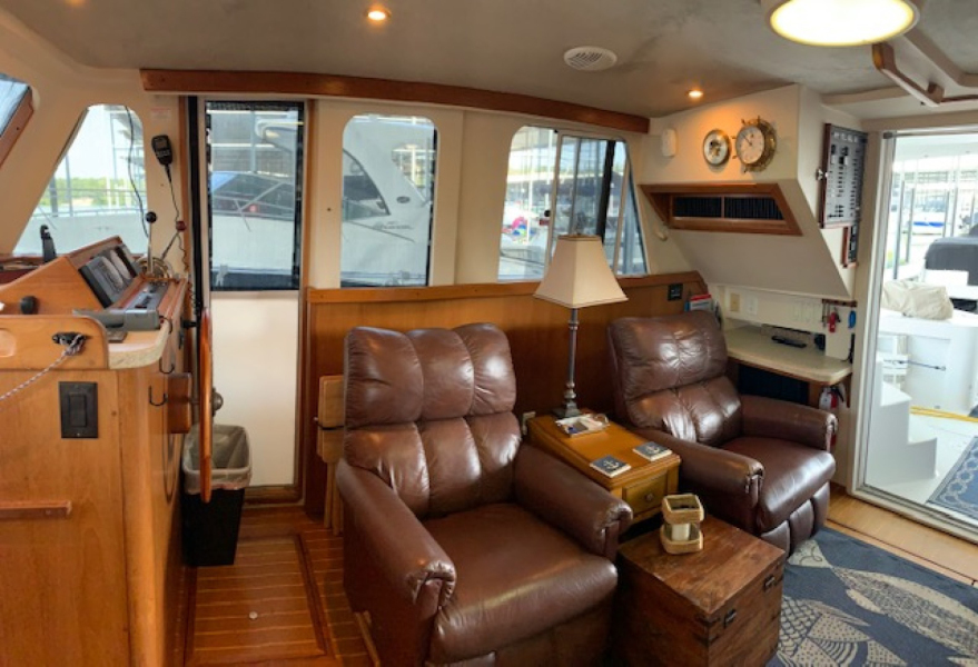 1999 Mainship 350