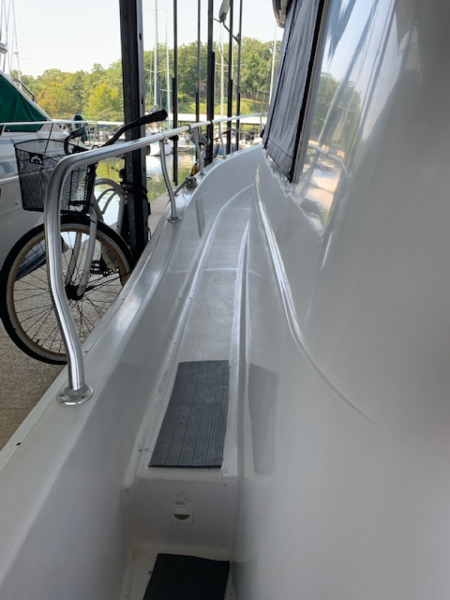 1999 Mainship 350