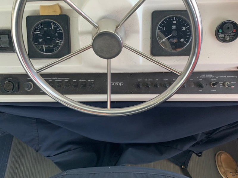 1999 Mainship 350