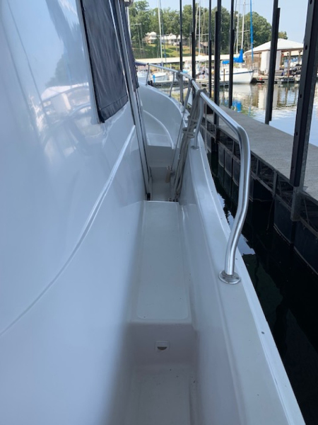 1999 Mainship 350