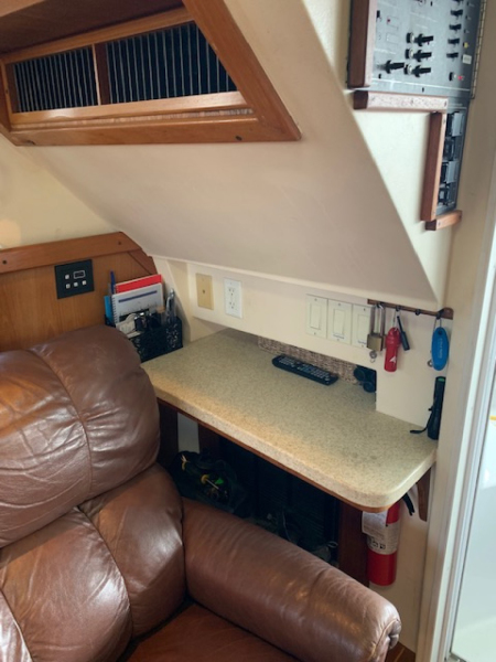 1999 Mainship 350