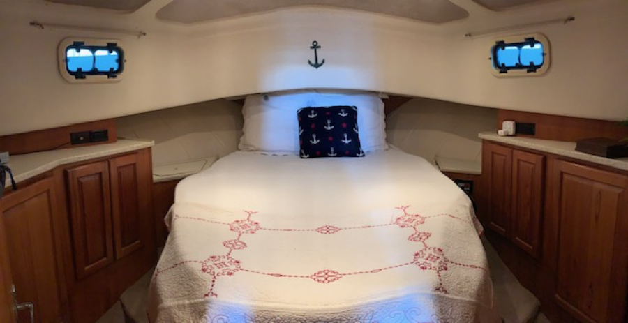 1999 Mainship 350