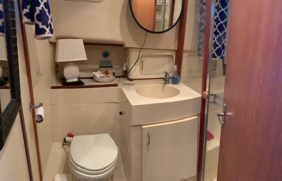 1999 Mainship 350