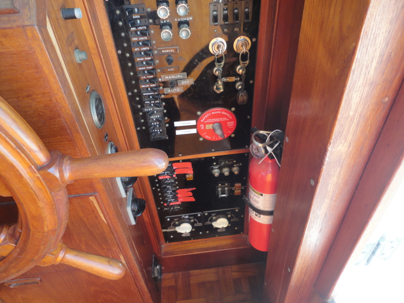 1978 Grand Banks 42 Classic