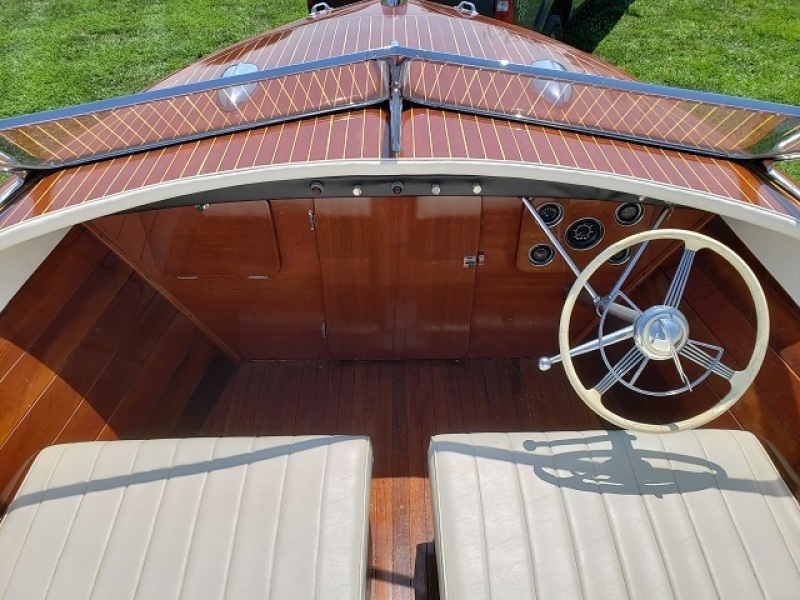 1952 Chris-Craft Holiday