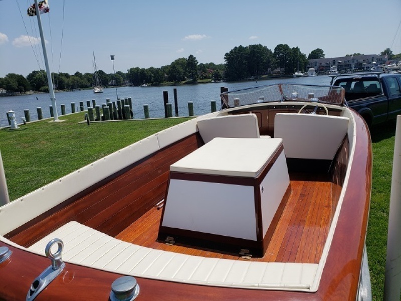 1952 Chris-Craft Holiday