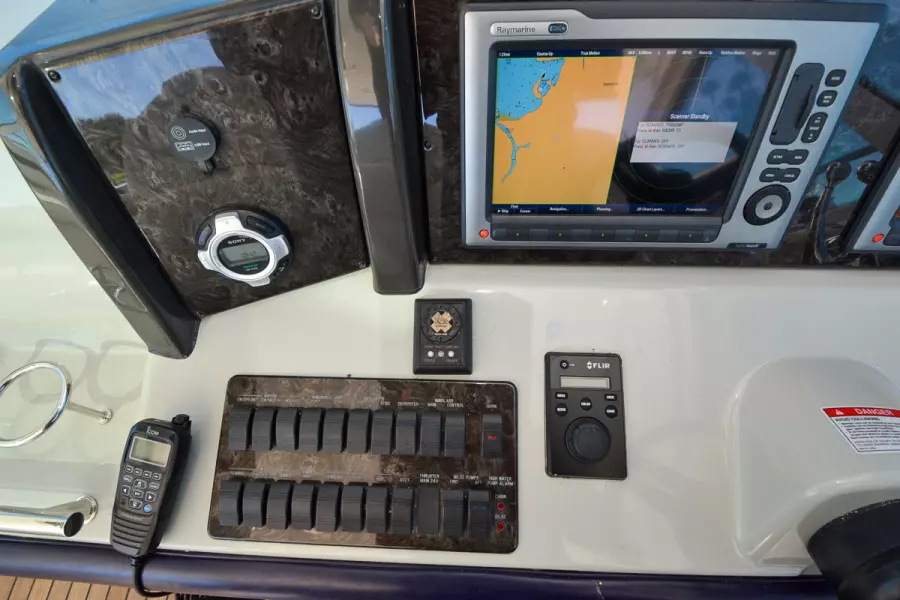 2011 Sea Ray 500 Sundancer