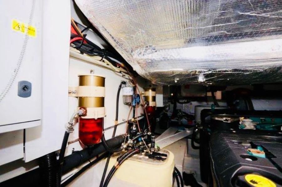 48' 2013 Sunseeker San Remo