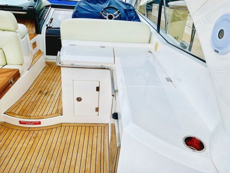 48' 2013 Sunseeker San Remo