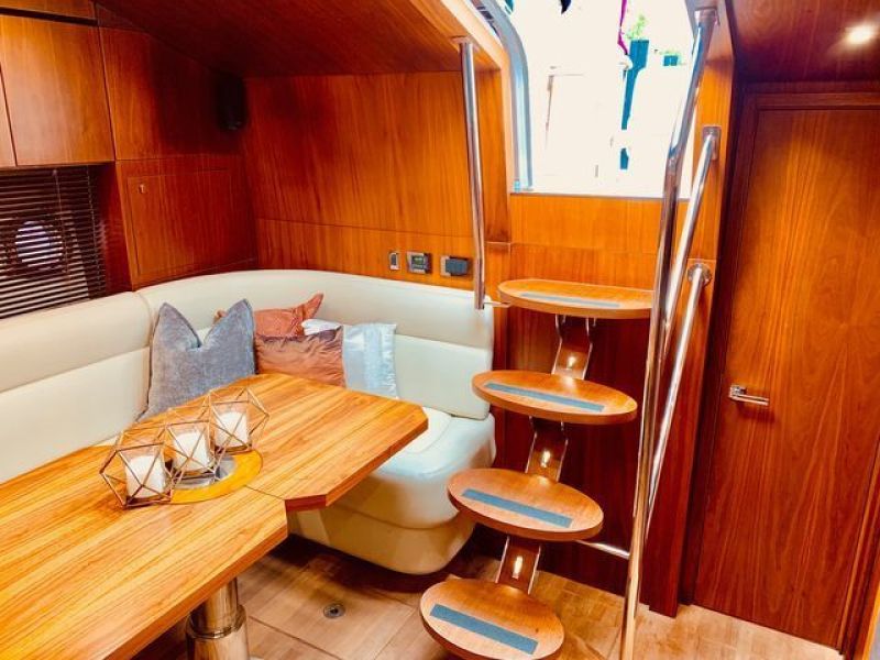 48' 2013 Sunseeker San Remo