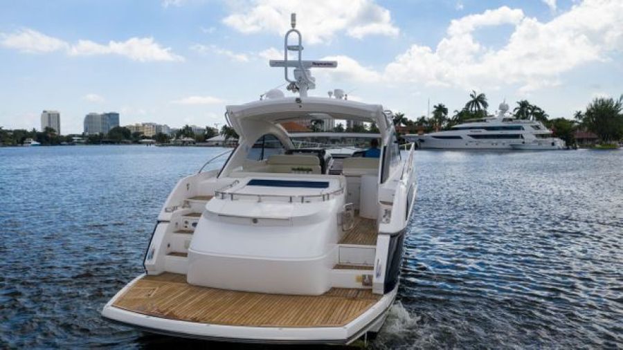 48' 2013 Sunseeker San Remo