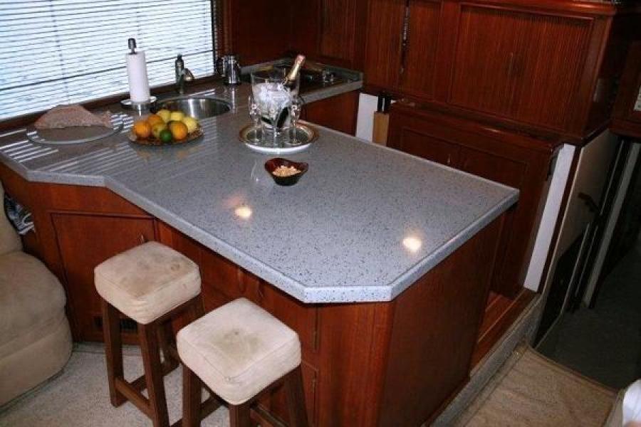 47' 1989 Buddy Davis Sportfish