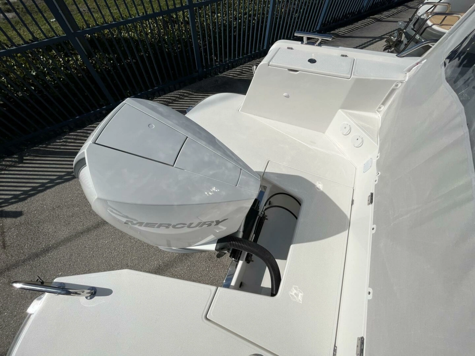 Nimbus Weekender 9 Engine