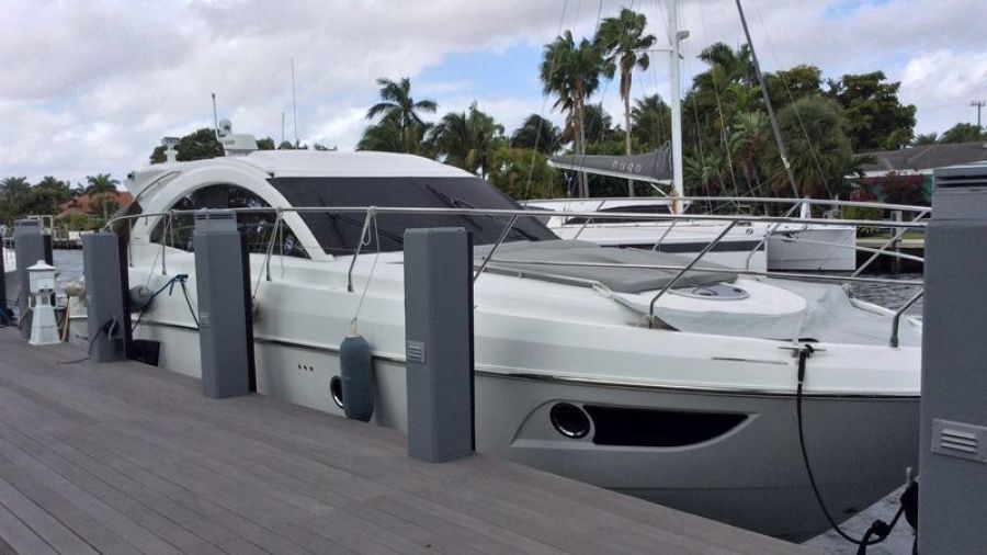 49' 2014 Beneteau 49GT