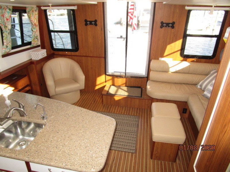 2006 Endeavour "40" Trawler Cat