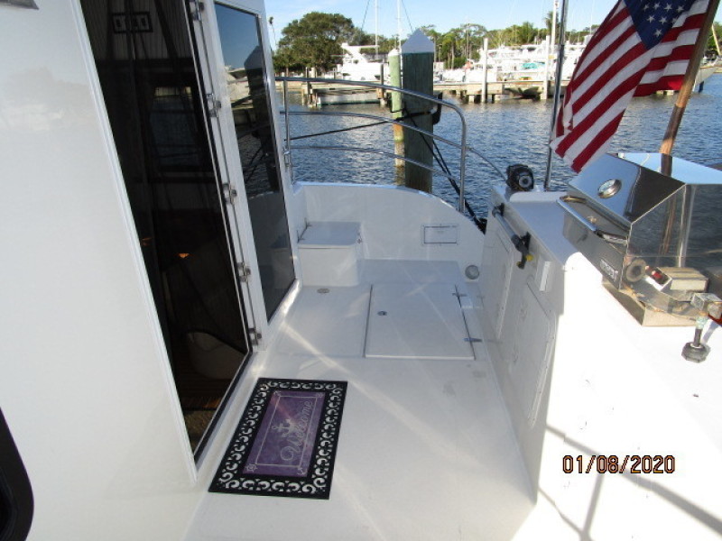 2006 Endeavour "40" Trawler Cat