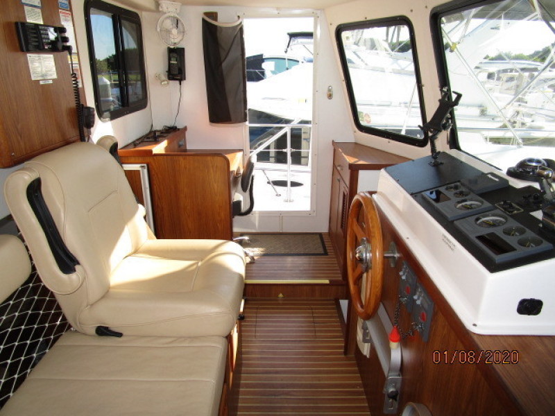 2006 Endeavour "40" Trawler Cat
