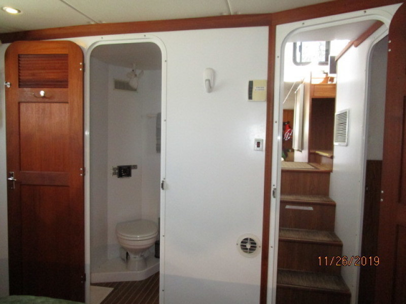 2006 Endeavour "40" Trawler Cat