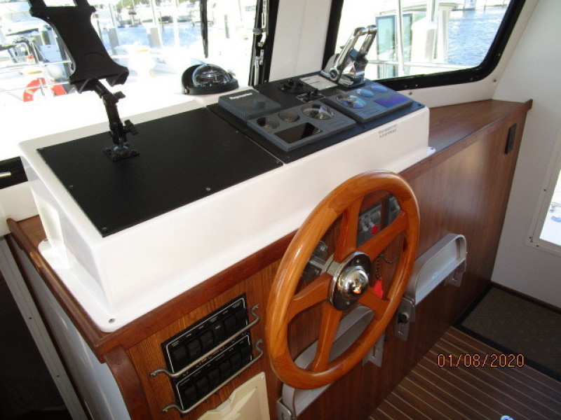 2006 Endeavour "40" Trawler Cat