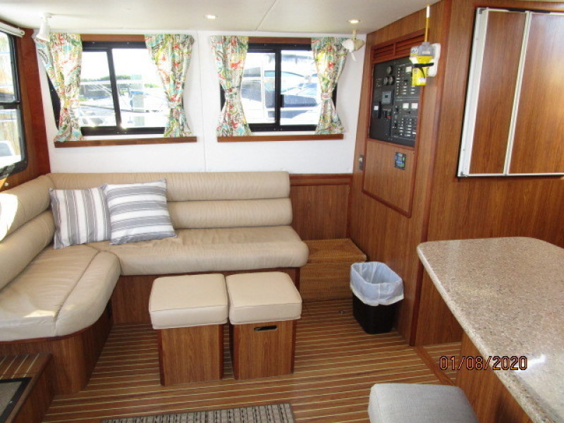 2006 Endeavour "40" Trawler Cat