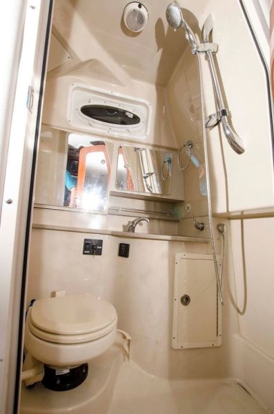 34' 2013 Wellcraft Coastal