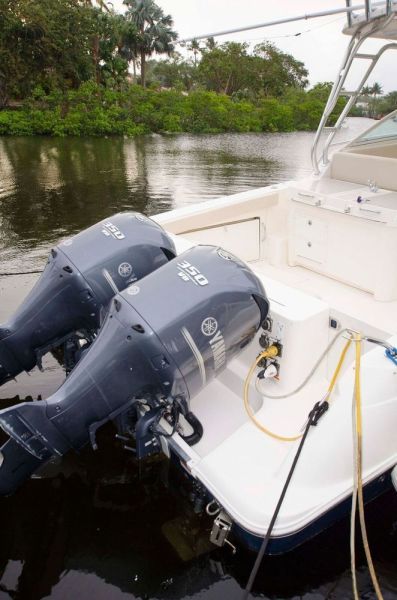 34' 2013 Wellcraft Coastal