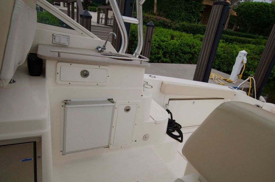 34' 2013 Wellcraft Coastal