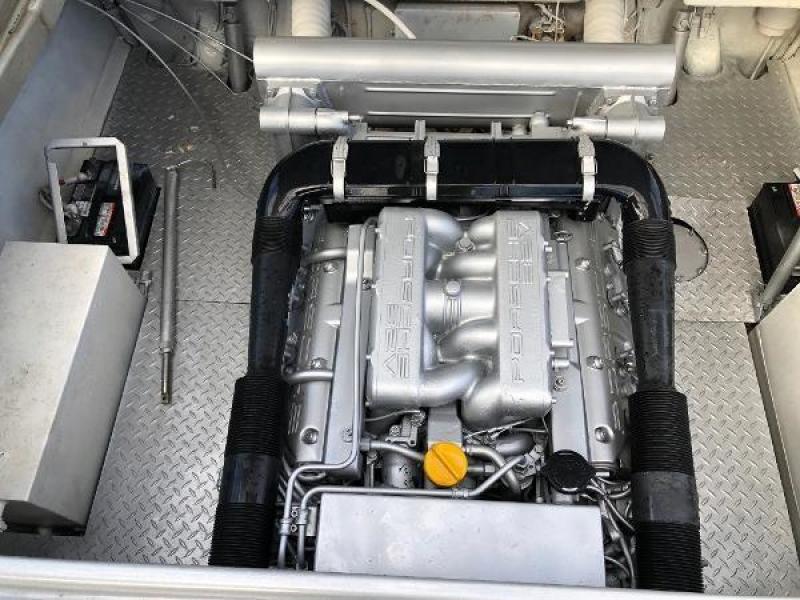 29' 1992 Porsche Classic