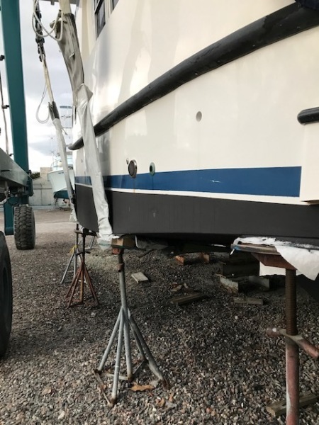2005 Great Harbour GH37