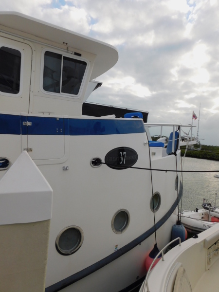 2005 Great Harbour GH37